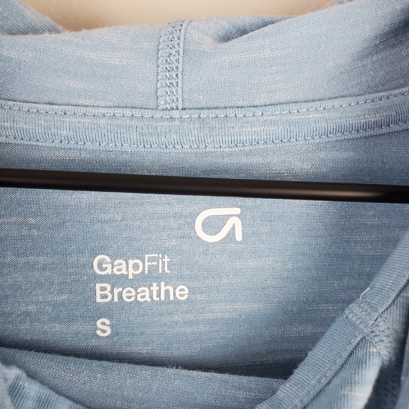 Gap fit breathe blue long sleeve small - Picture 4 of 6
